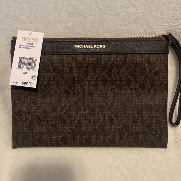 Michael Kors XL Zip Clutch - Picture 1 of 2